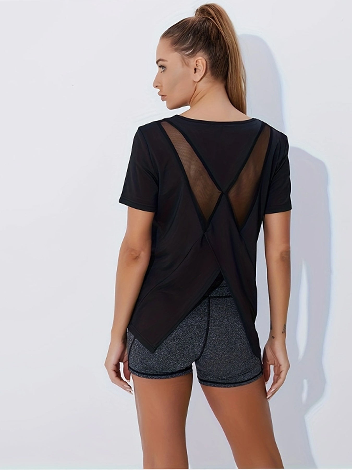 Women's Workout T-Shirt - Breathable Quick-Dry For Gym & Running